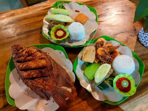 Kuliner Bali Mencicipi Nasi Tempong Indra