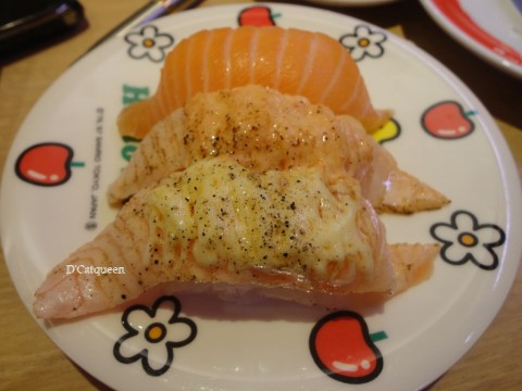 KULINER JAKARTA: CARA ASYIK MESEN SUSHI PAKE TABLET ;) CUMA DI GENKI SUSHI