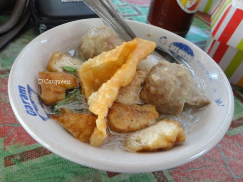 WISATA YOGYAKARTA: CAVE TUBING OGAH,MENDING MAKAN BAKSO PINDUL AJA ;)