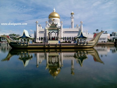 WISATA BRUNEI DARUSSALAM: BRUNEI OH BRUNEI… NEGARA KAYA YANG MISKIN TRANSPORTASI UMUM