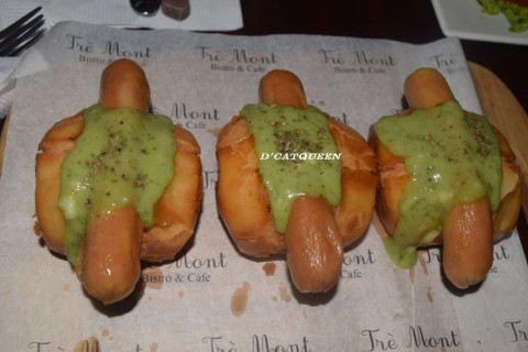 KULINER MEDAN: NONGKRONG ASIK DI TREMONT CAFE