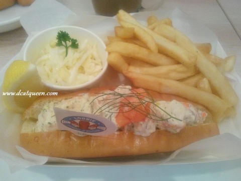 KULINER JAKARTA: LOOBIE ROLL, CARA ENAK MAKAN LOBSTER TANPA REPOT