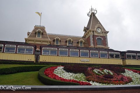 WISATA HONGKONG: DISNEYLAND, TEMPAT SEMUA ORANG TIDAK BISA MENUA