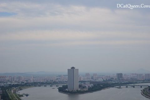 REVIEW HOTEL: YANGGAKDO INTERNATIONAL, HOTEL KOREA UTARA DI TENGAH PULAU BUATAN