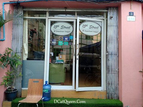 REVIEW HOTEL MYANMAR: SEMINGGU TANPA PINDAH DI 15TH STREET DOWNTOWN YANGON