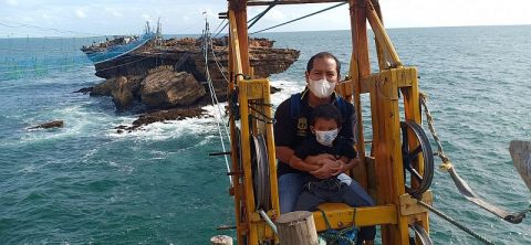WISATA JOGJAKARTA: NAIK GONDOLA DI PANTAI TIMANG GUNUNG KIDUL