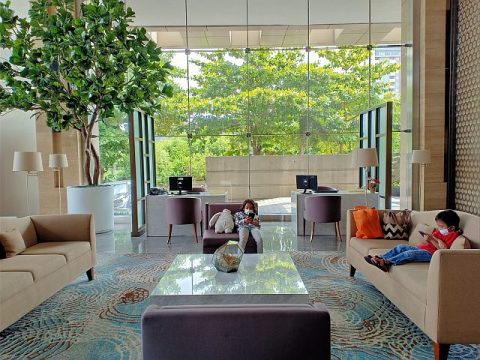 REVIEW HOTEL GUMAYA TOWER, HOTEL BINTANG LIMA DI PUSAT KOTA SEMARANG