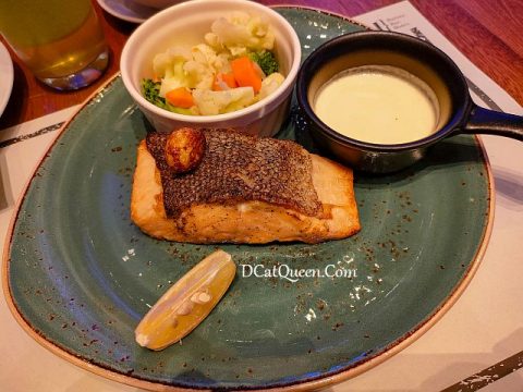 KULINER JAKARTA: OPEN} BARISTA BAR BISTRO DOUBLETREE BY HILTON, CIKINI