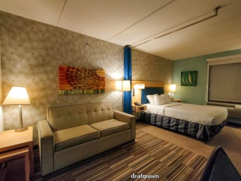 HOTEL AMERIKA:  HOME2 SUITES BY HILTON & SEHARI DI PHILADELPHIA