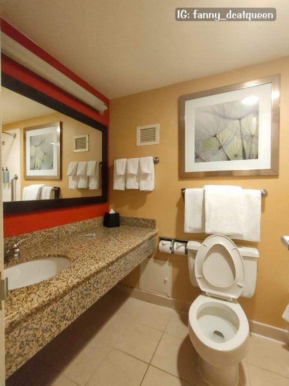 fasilitas kamar mandi di hotel amerika