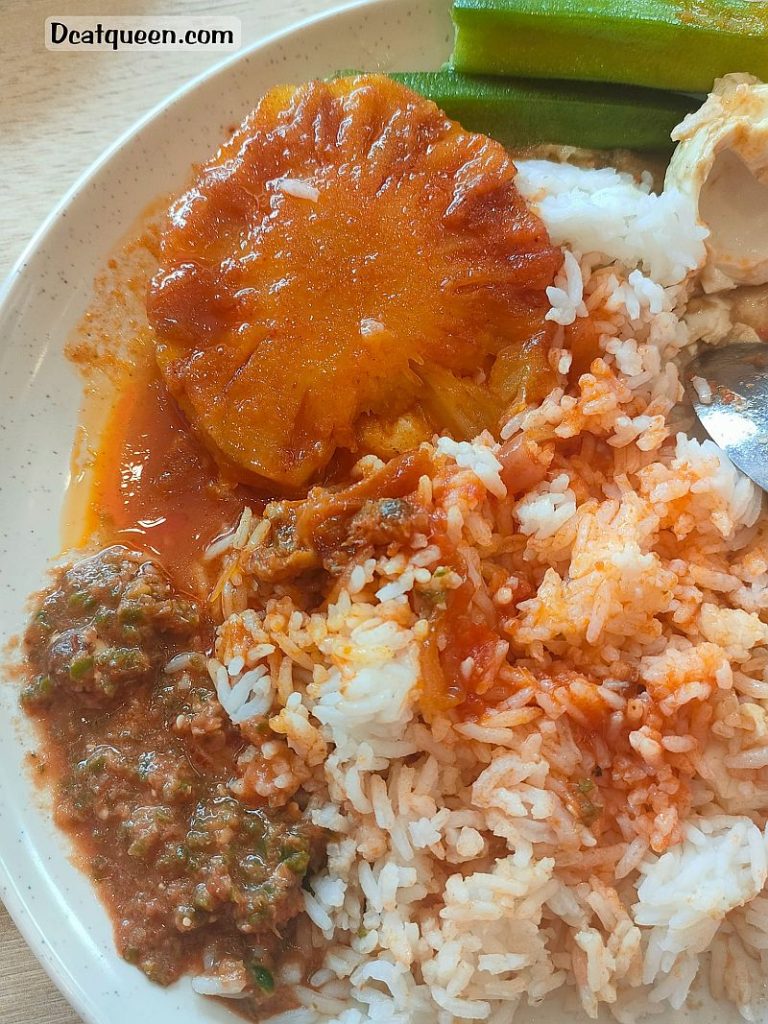 KULINER PENANG: NASI MELAYU SYAZANA, LEBIH DARI 50 LAUK PAUK!