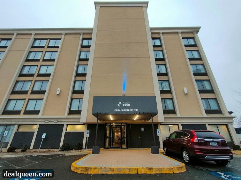 Review Hotel: Holiday Inn Express Boston Vs New Jersey