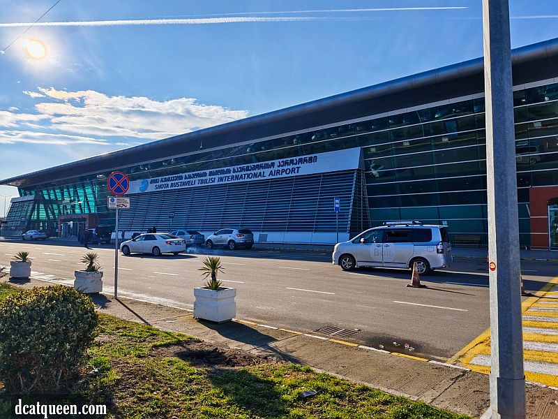 airport di georgia tbilisi