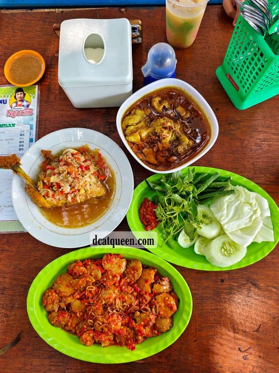 rumah makan khas betawi di depok