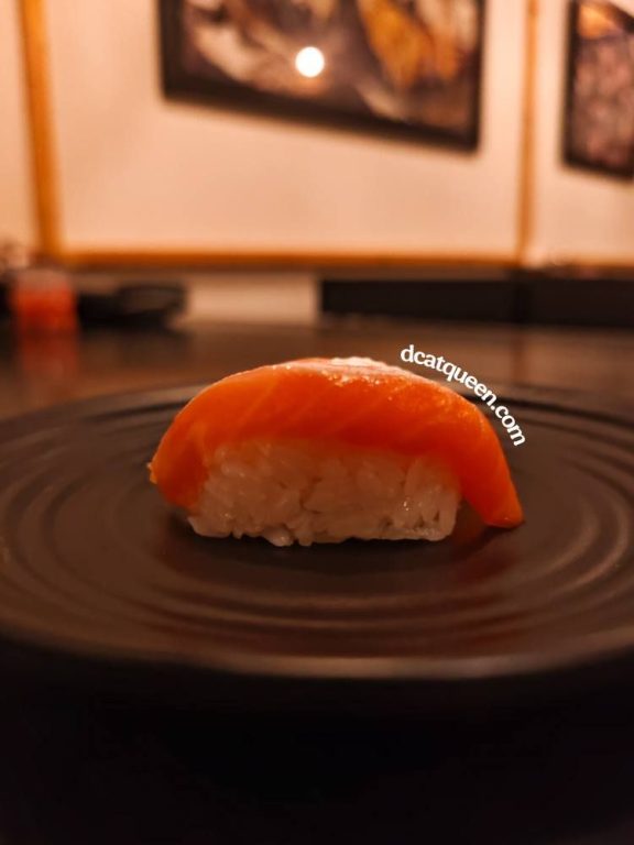tempat makan sushi enak