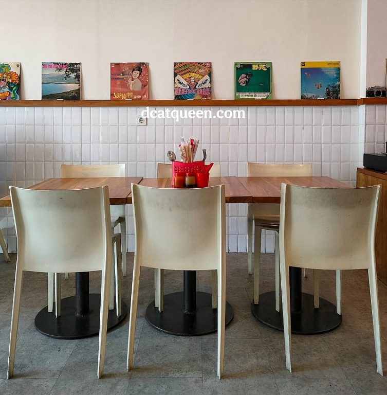 tempat makan mie ayam yang enak dan nyaman