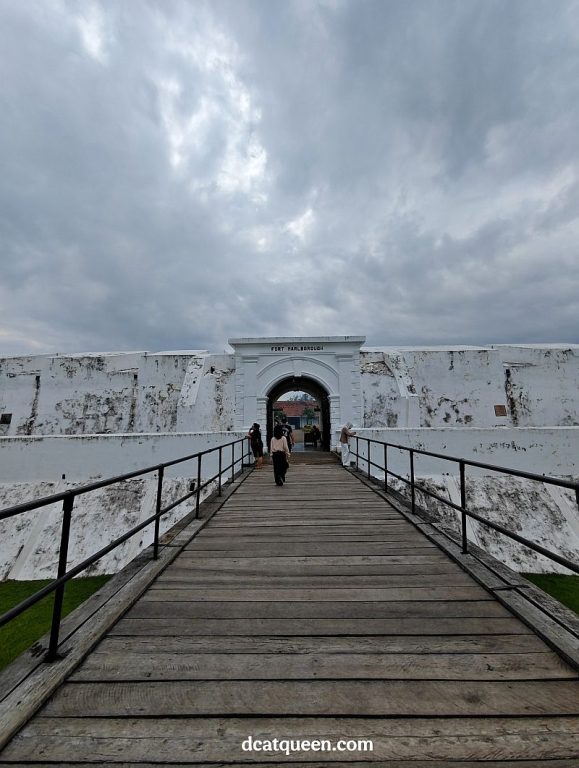 rekomendasi tempat wisata sejarah di bengkulu