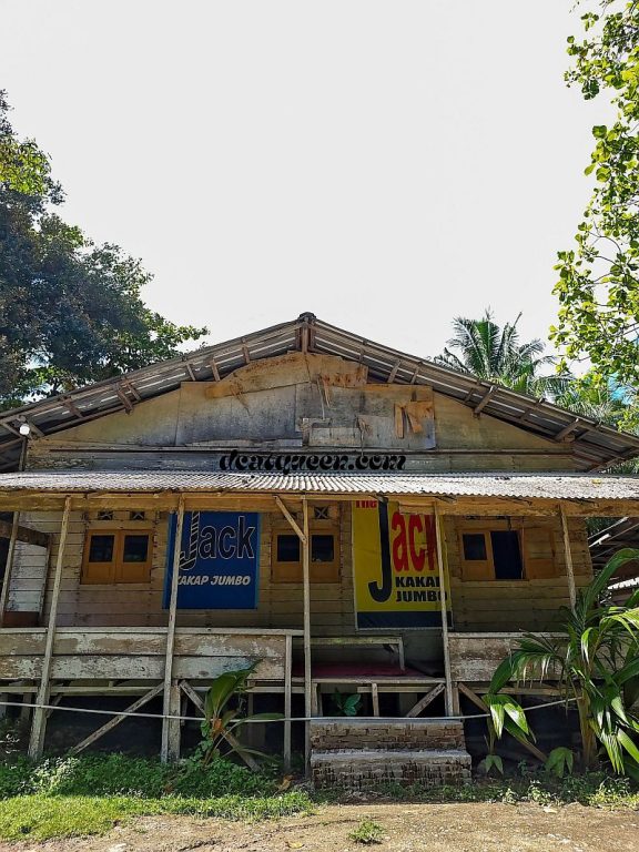 tempat makan seafood segar di krui lampung