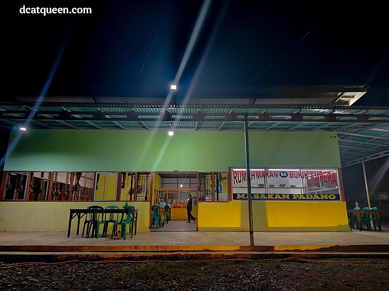 tempat makan di jalan saat road trip sumatera