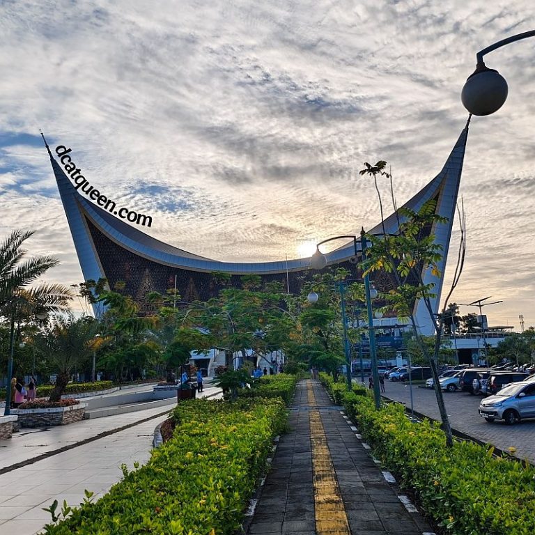 spot wisata menarik di padang