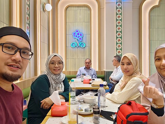 spot ketemu dengan teman di malaysia