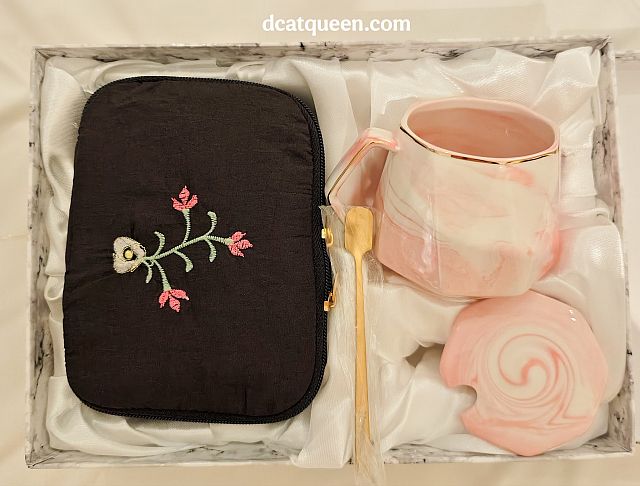 jenis oleh-oleh untuk teman wanita