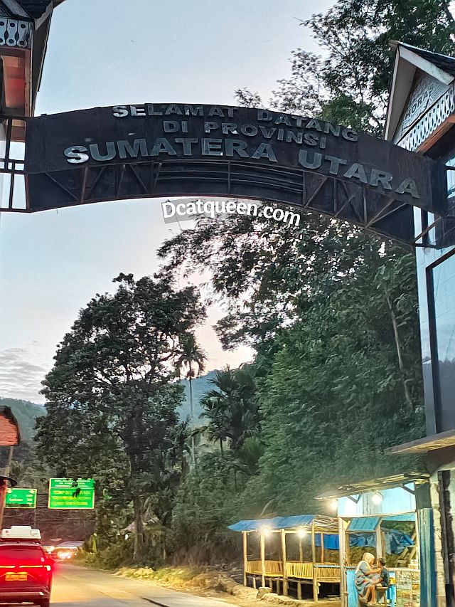 perbatasan sumatera barat dan sumatera utara