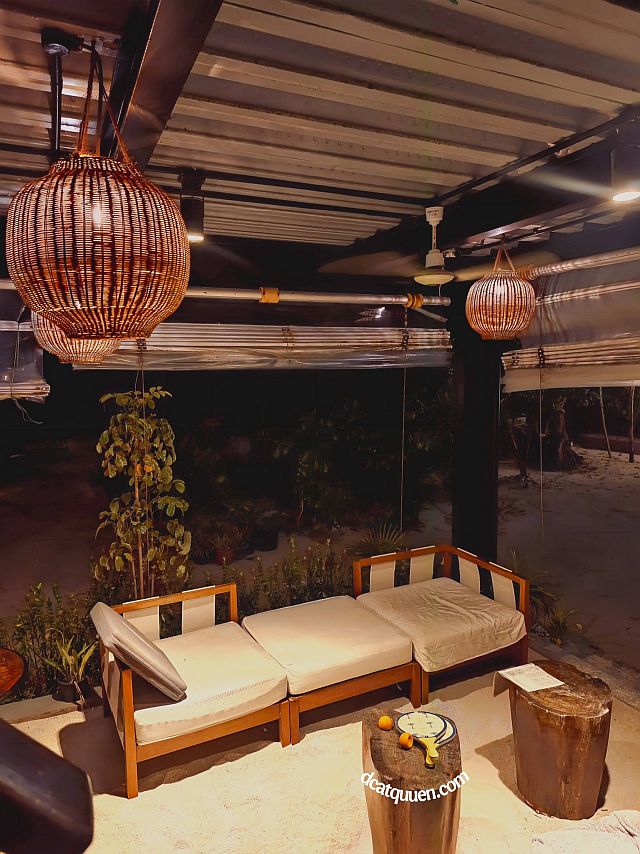 hotel dengan common space di maldives