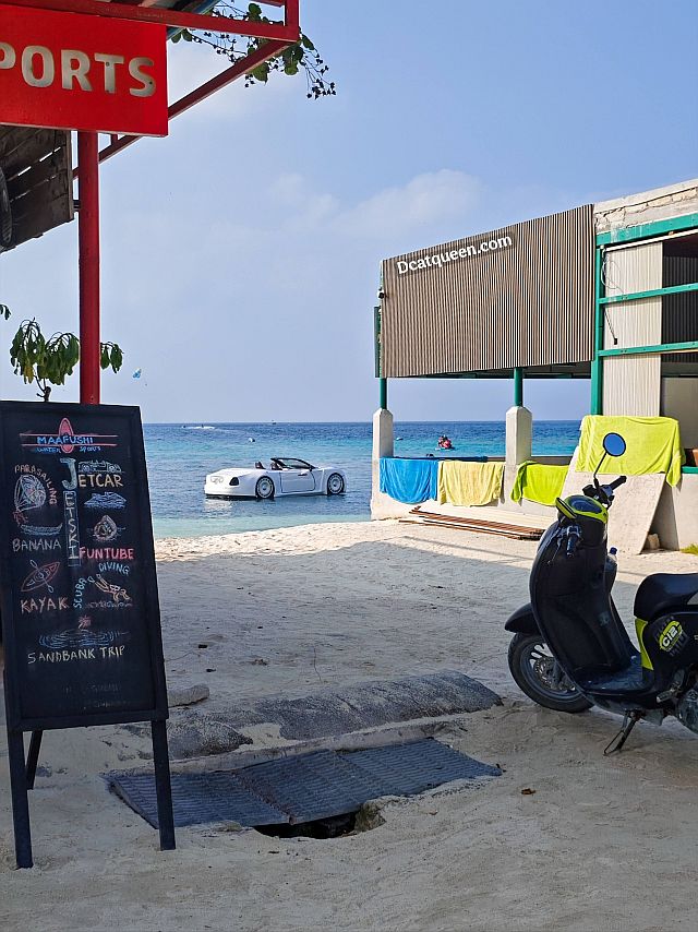 wisata air di maafushi