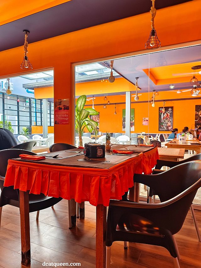 tempat makan enak di maafushi