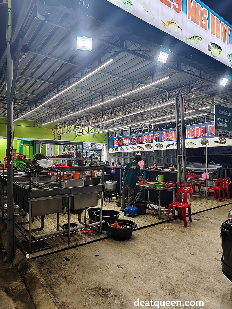 tempat makan seafood murah dan enak di medan