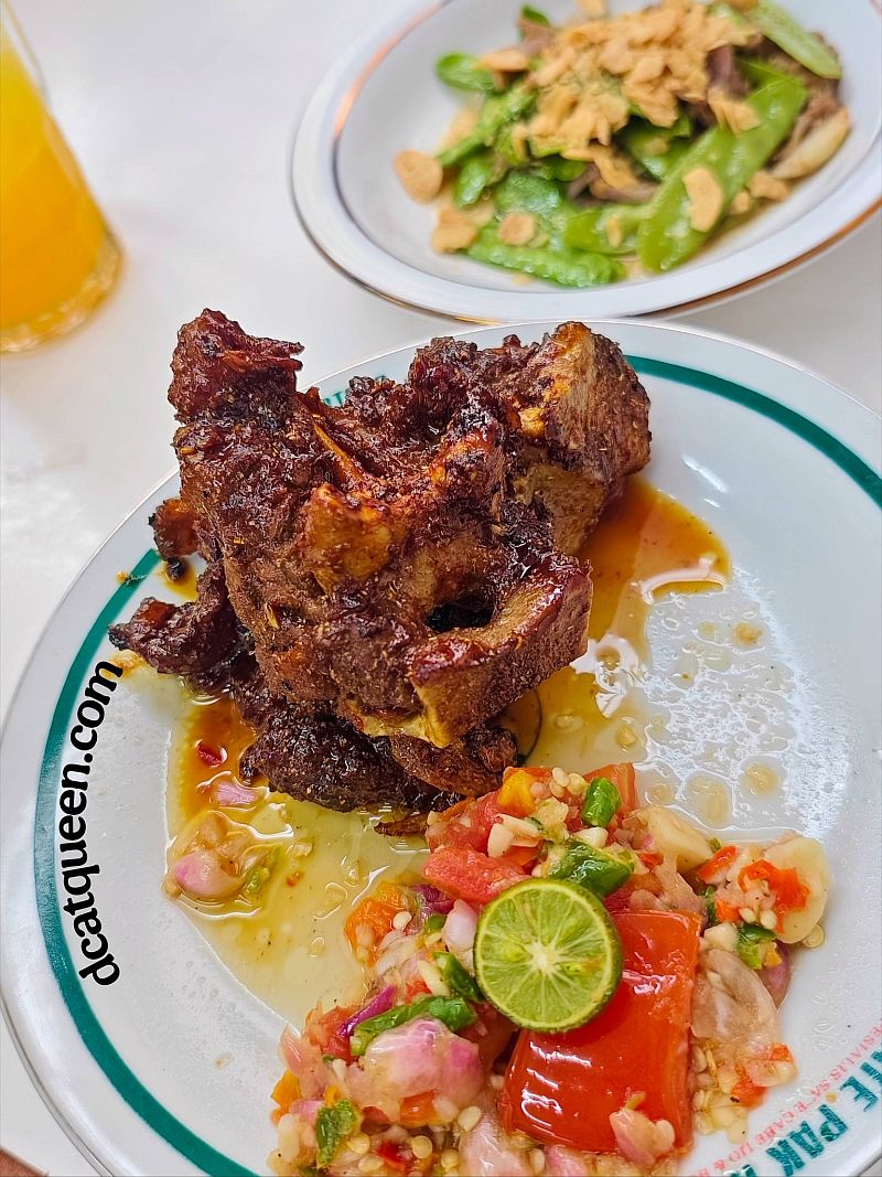 menu andalan di sate pak hartono