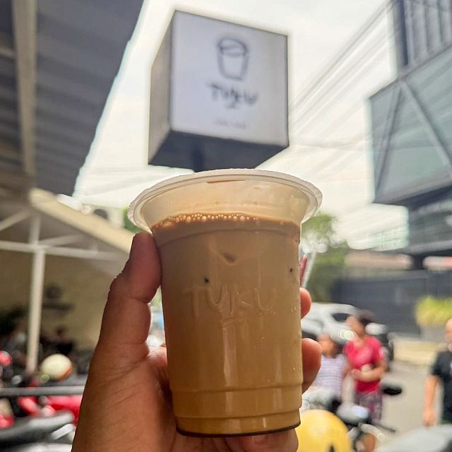 kopi susu gula aren pertama di jakarta