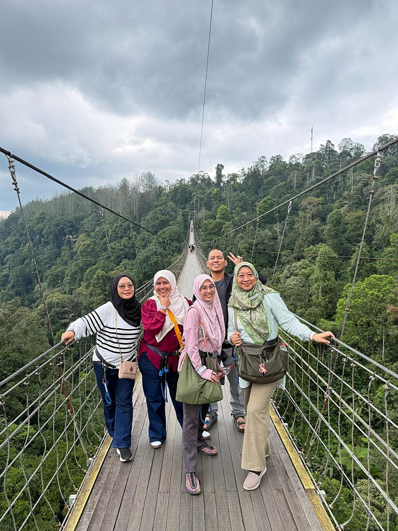 wisata bersama teman di sukabumi
