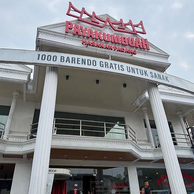 resto padang di jakarta