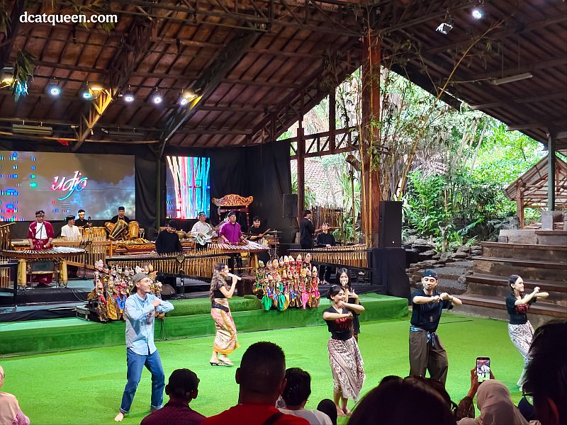 tempat wisata budaya di bandung