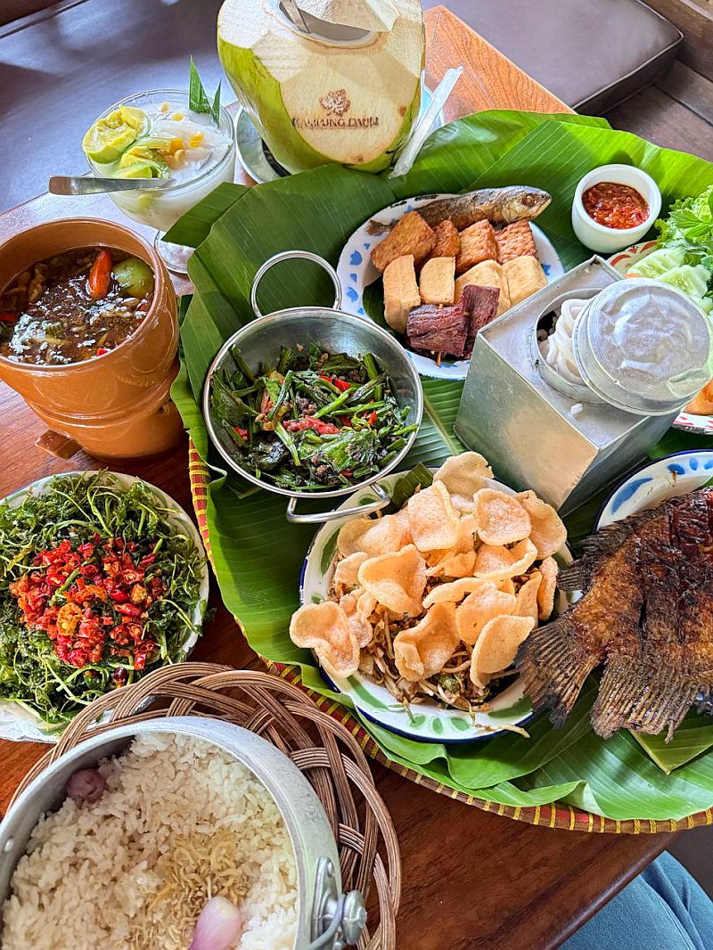 tempat makan recommended di bandung
