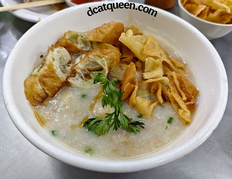 tempat makan enak dan halal di medan