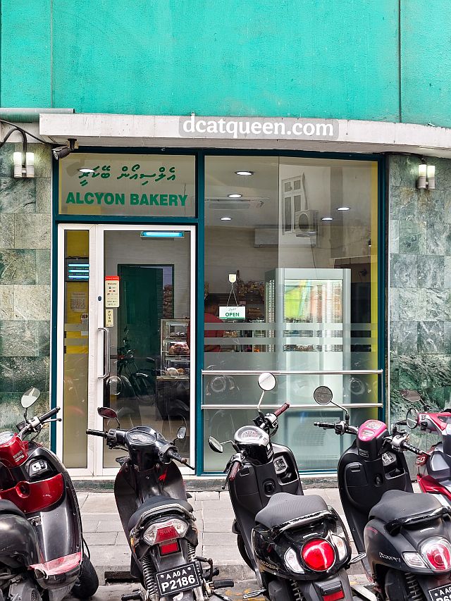 toko roti di male city maldives