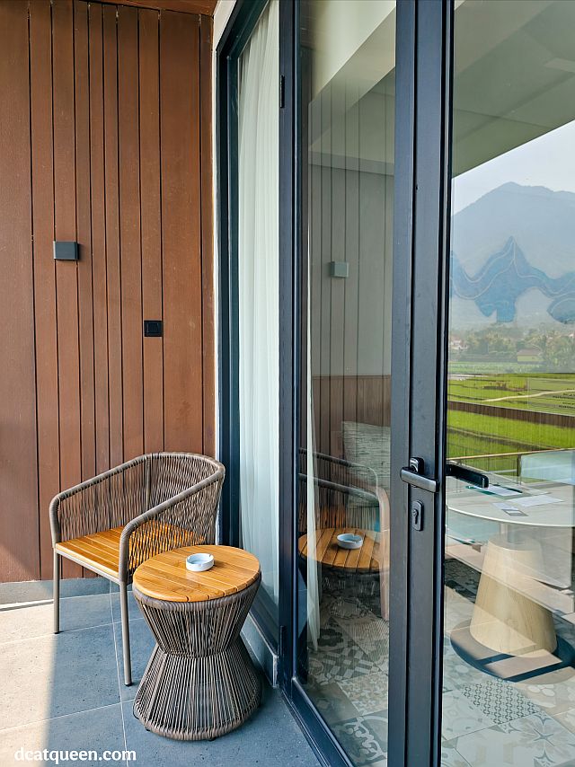 hotel dengan balkon kamar di garut