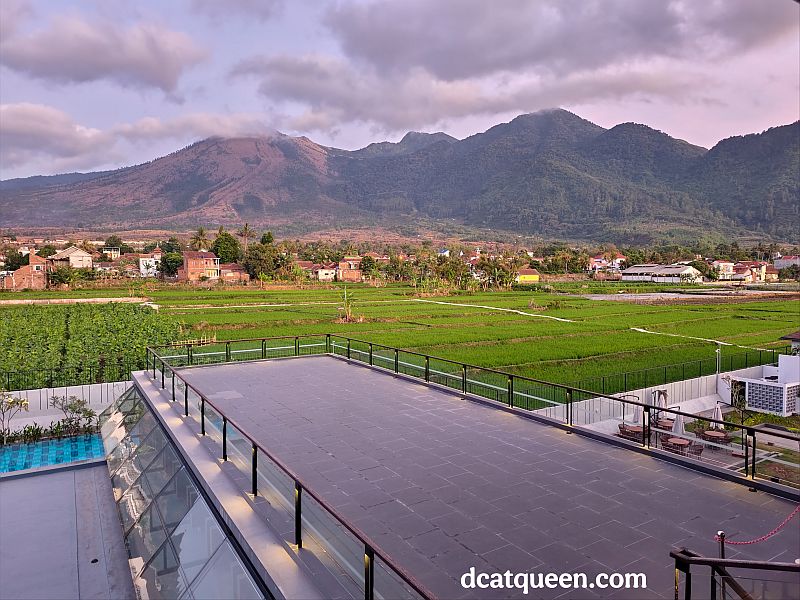 hotel paling best untuk melihat view gunung di garut